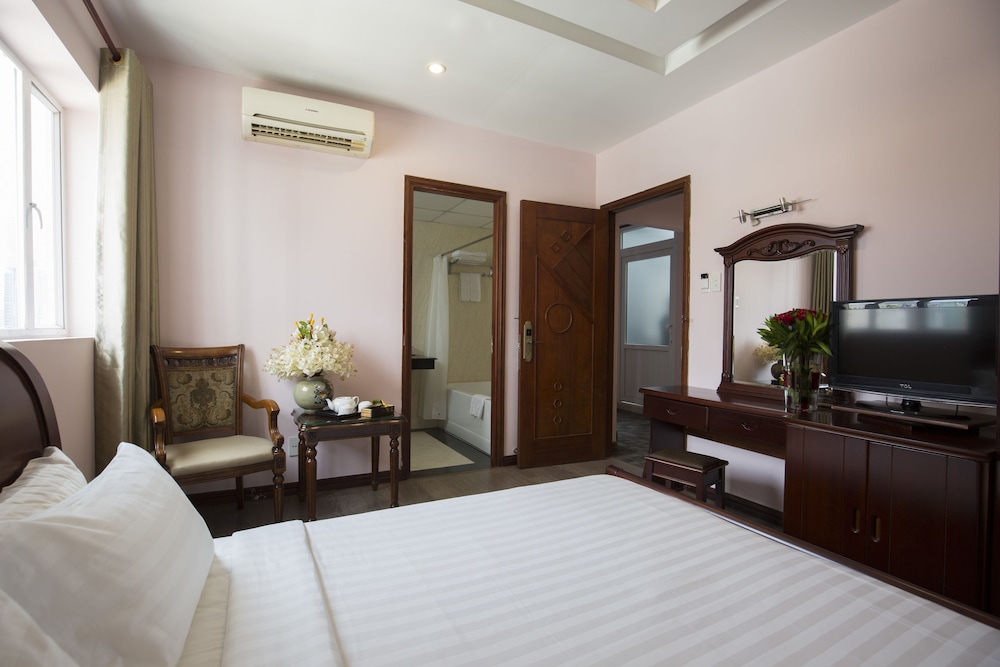 Kin Hotel Thai Van Lung 22/50