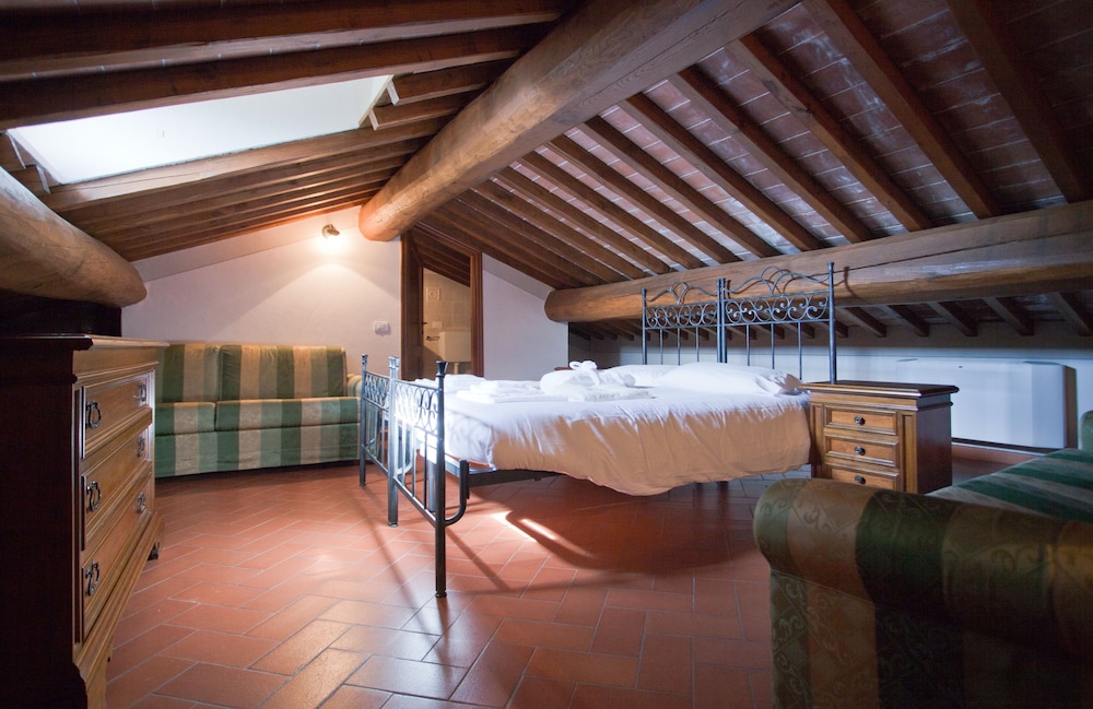 Relais Fattoria Belvedere 56/79