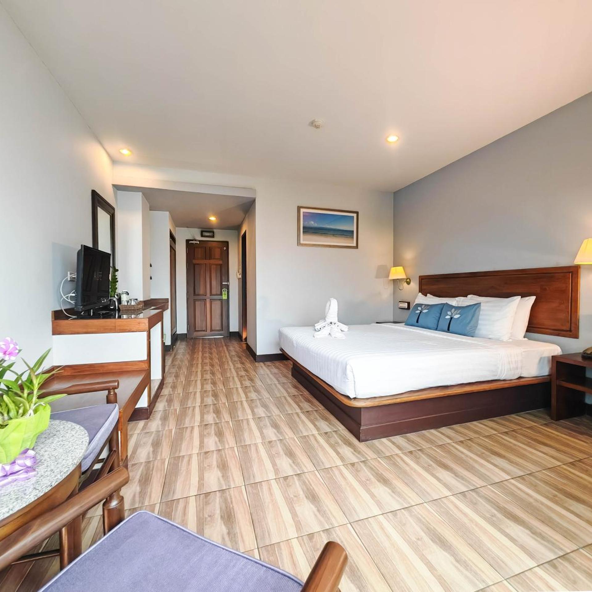 غرفة سوبيريور بسرير مزدوج أو سريرين منفصلين بإطلالة على المسبح، Savotel 4/10
