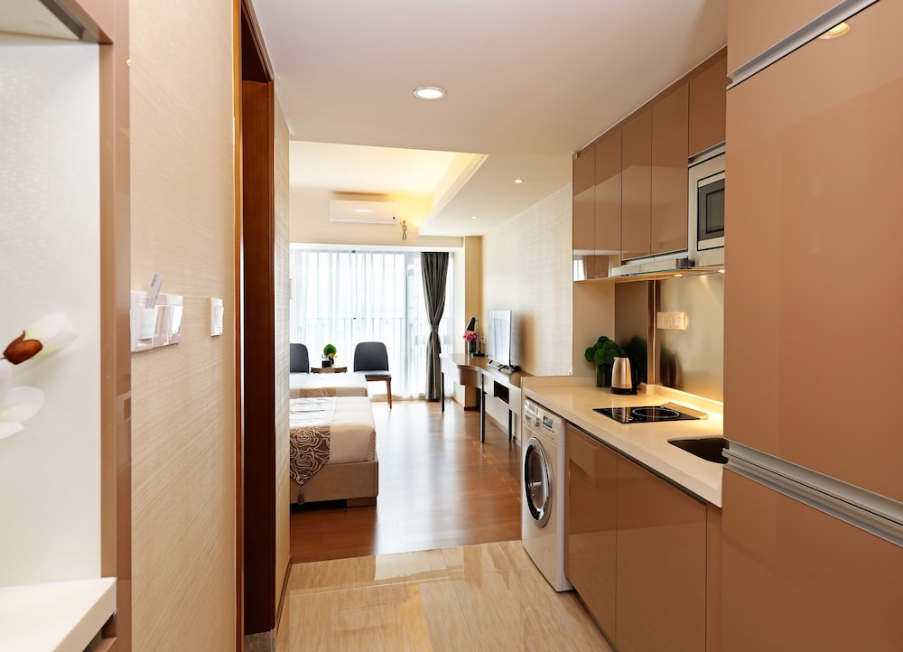 Yuwa Serviced Aparthotel 45/50