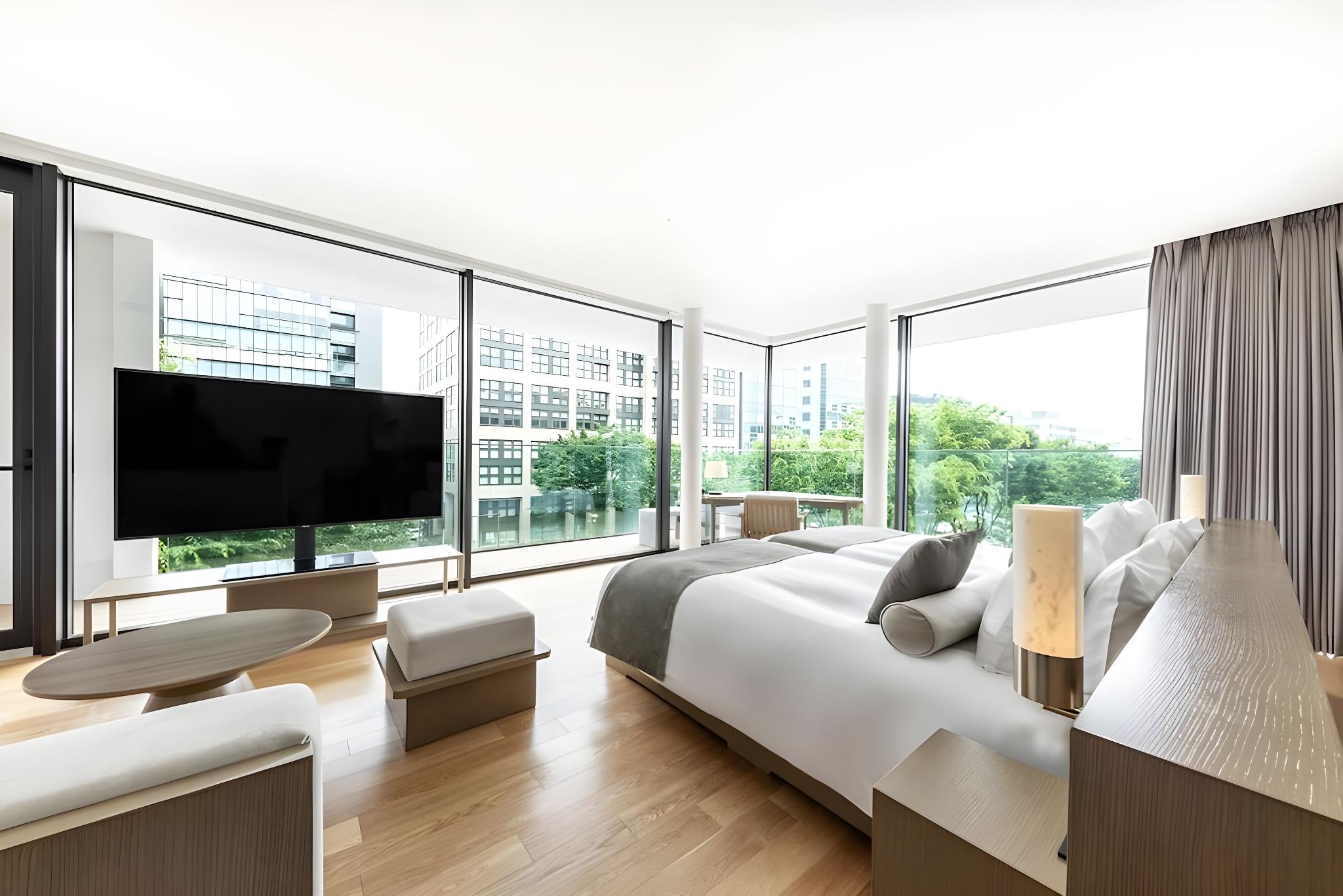 Room, Single Bed, Balcony, Corner
