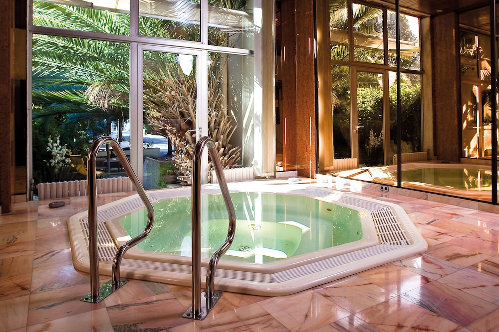ARC HOTEL SUR MER 34/62