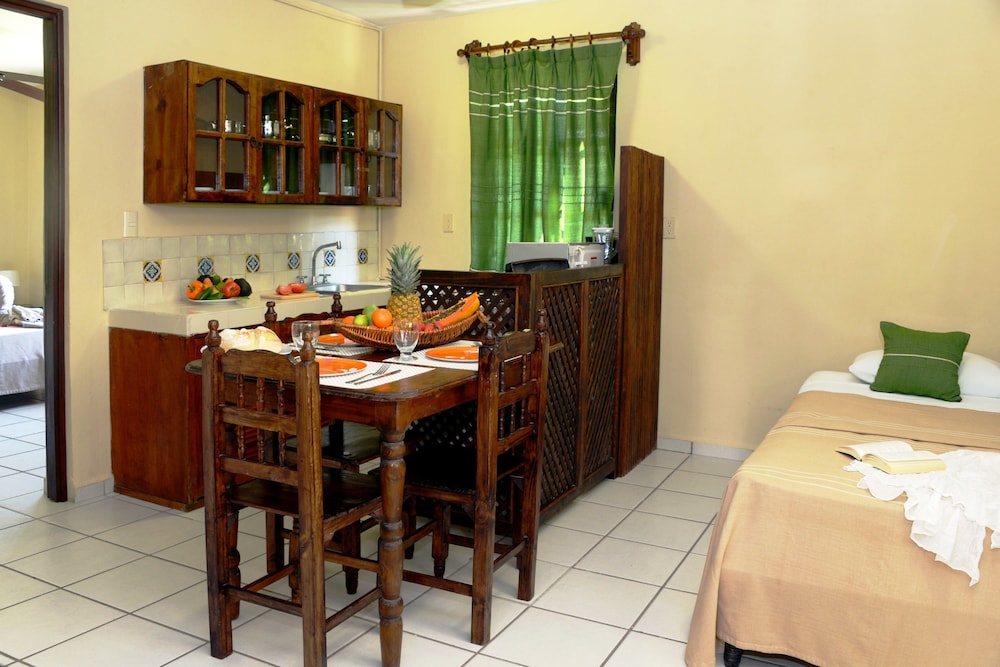 Posada Mariposa Boutique Hotel 56/71