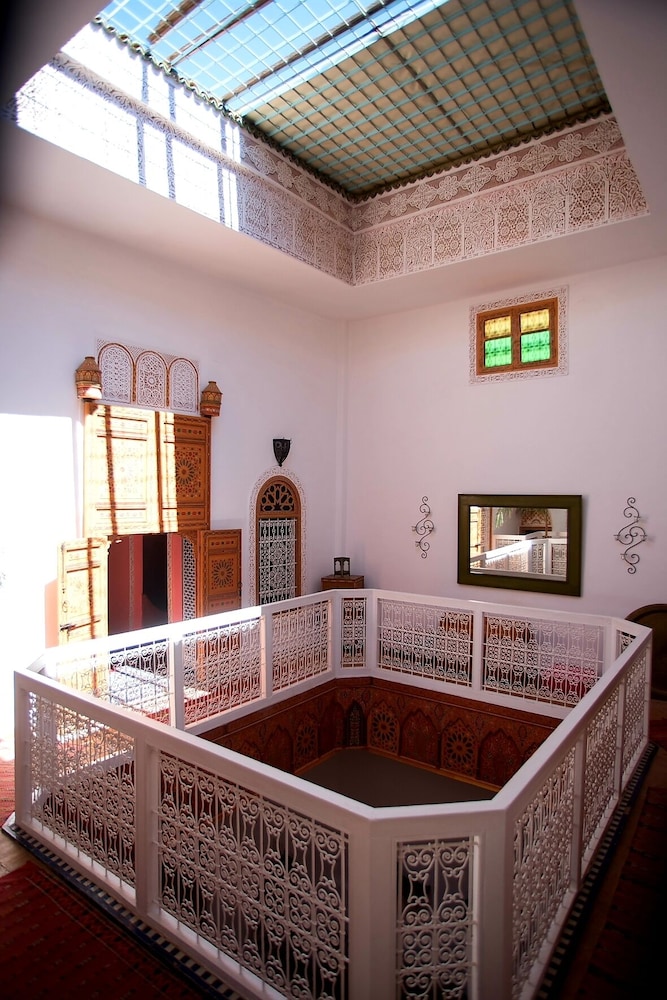 Riad Safir 4/49