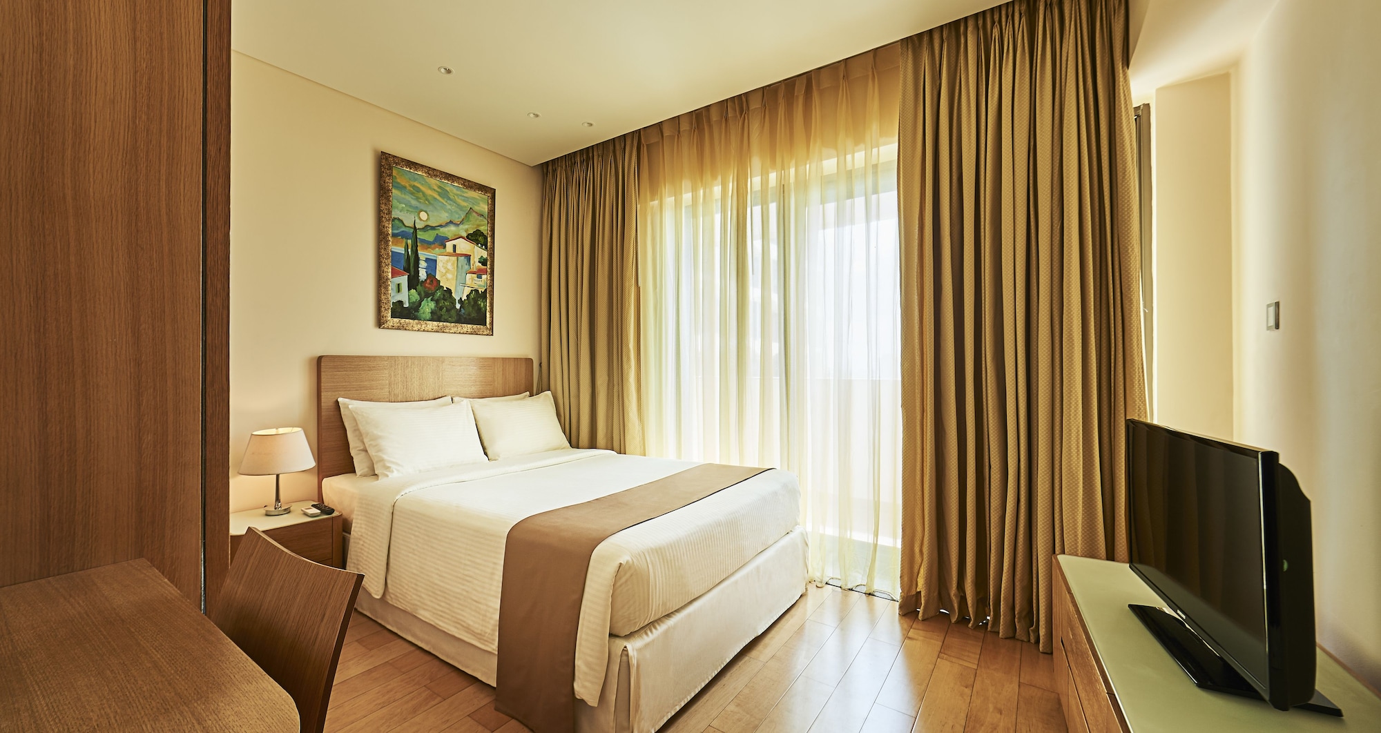 2 BEDROOMS, PREMIER, BALCONY