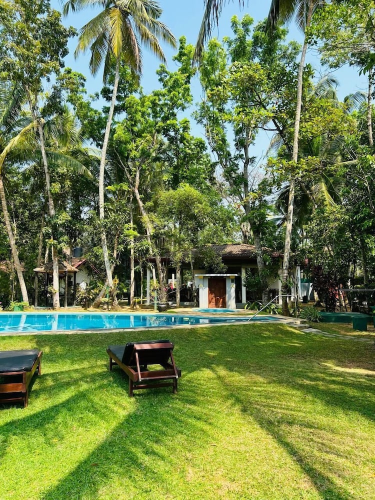 Traum Villa Bentota 38/50