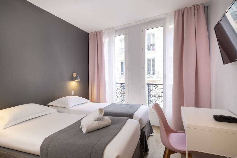 HOTEL PARIS LEGENDRE 15/51