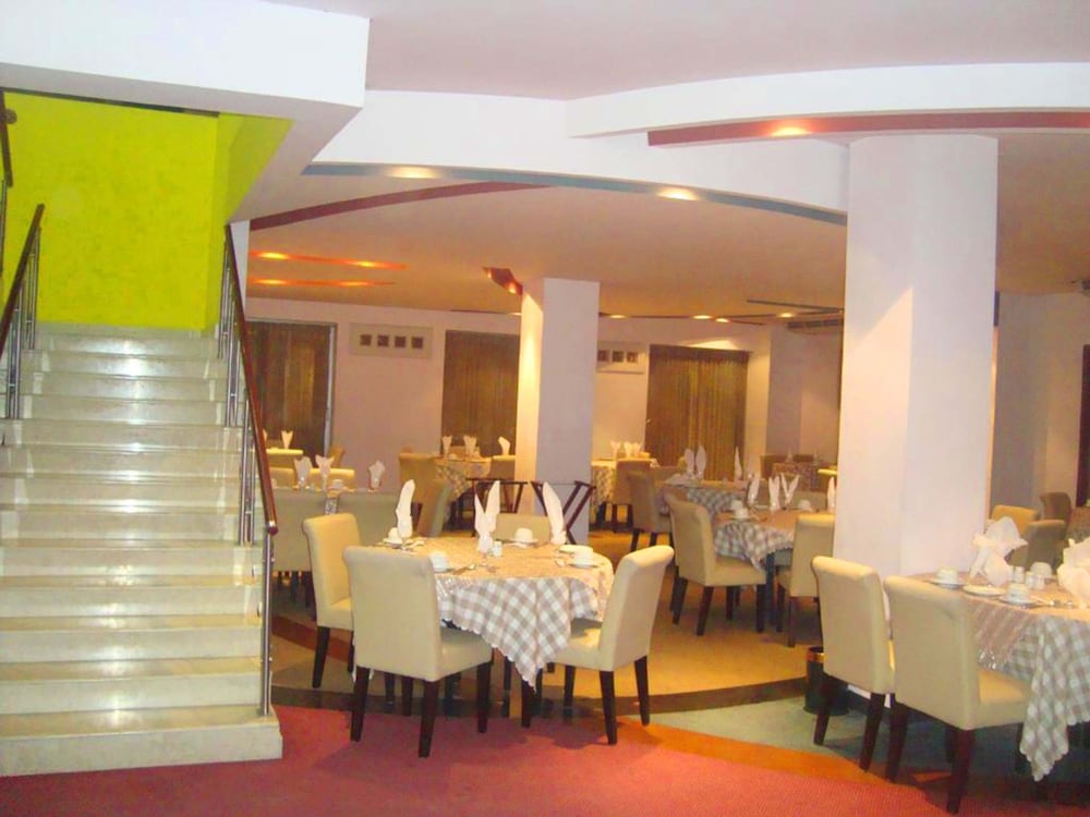 Nirvana Inn 36/50