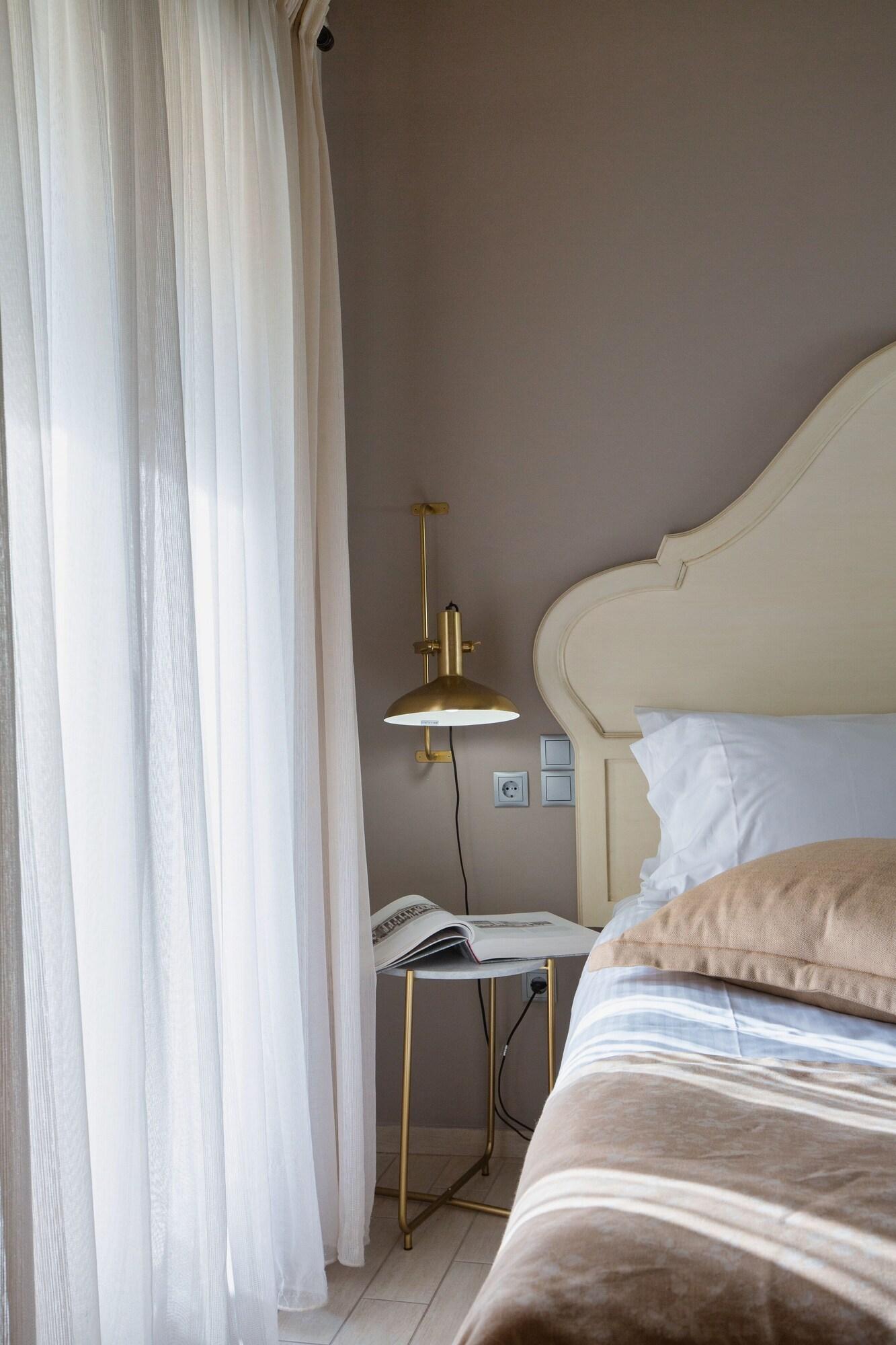 Room, Double Bed, Partial Acropolis View