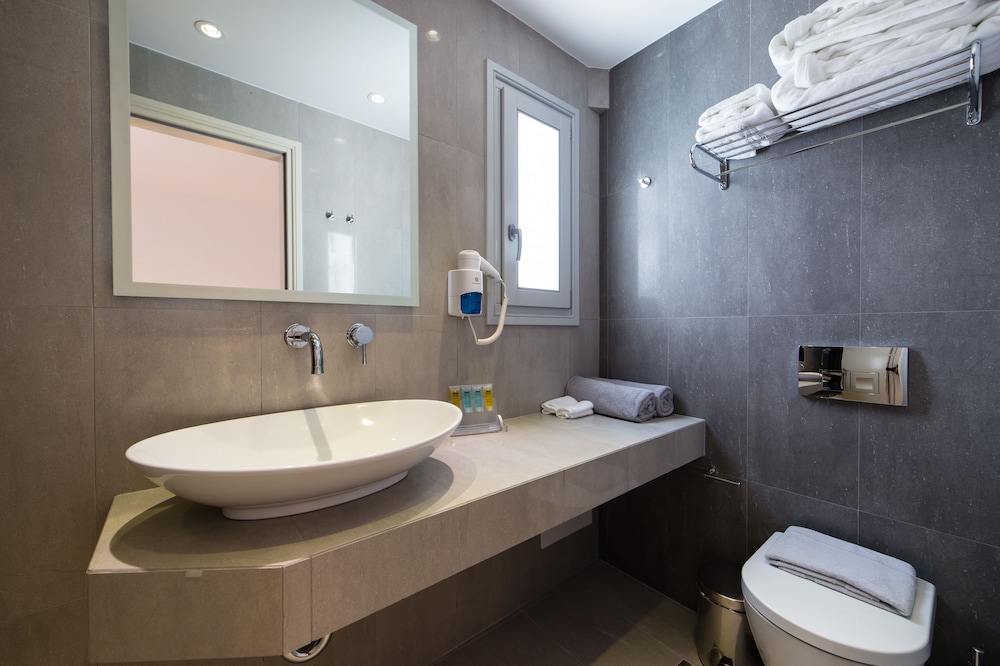 جناح سوبيريور بسريرين كوين بغرفتي نوم بحوض جاكوزي، Anemomylos Residence 9/10