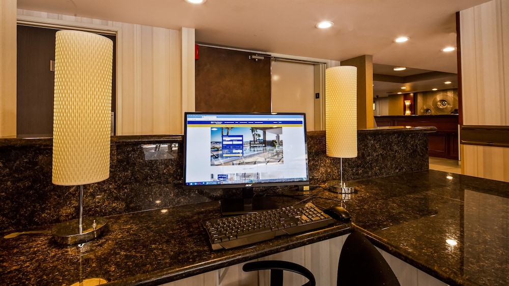 Best Western Alderwood 44/48
