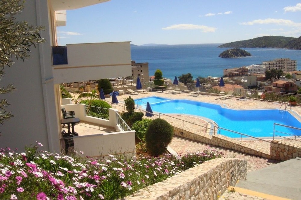 APARTMENTS PANORAMA IN TOLO 34/37