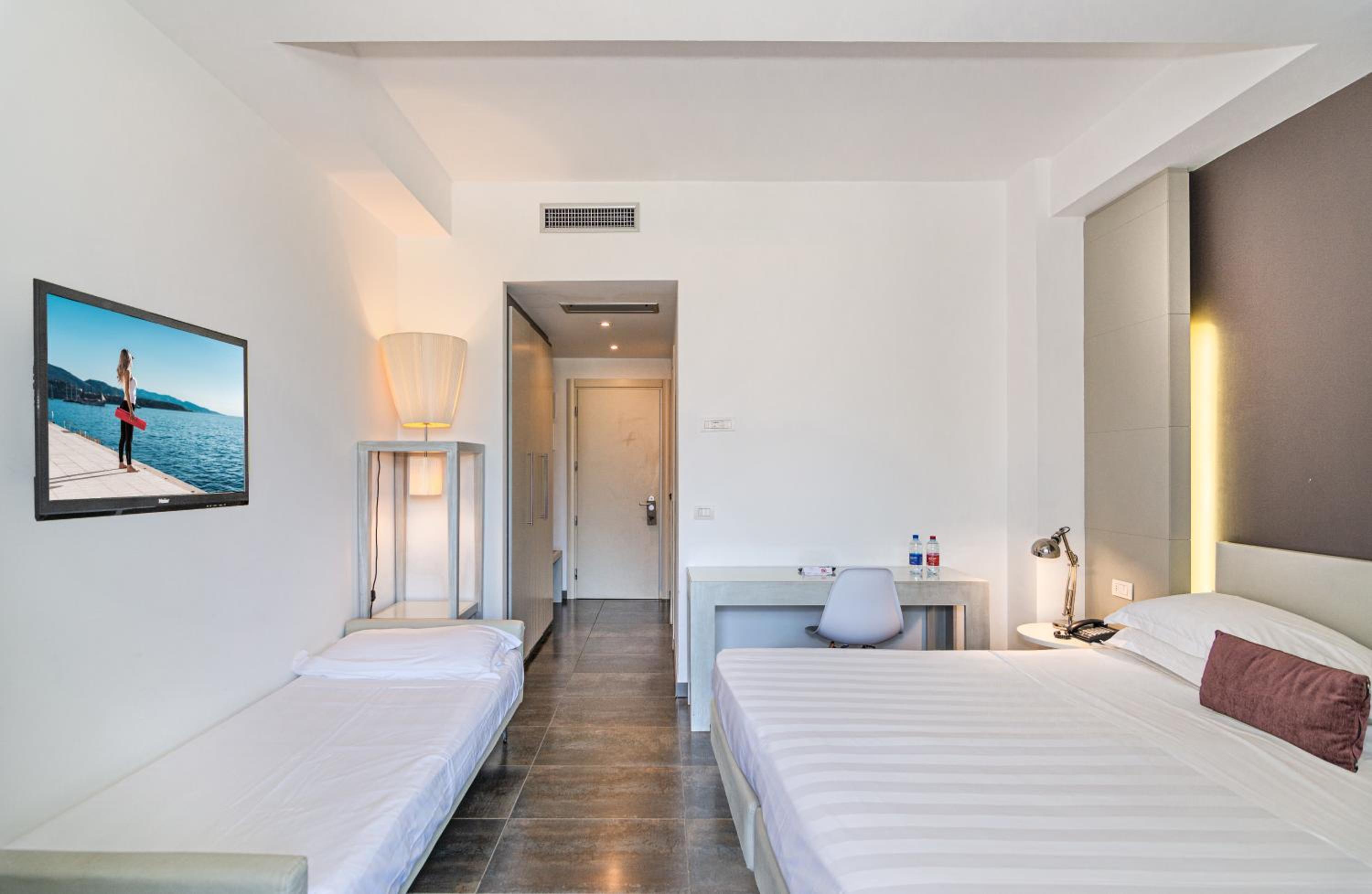 Hotel Joseph 17/50