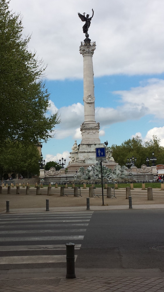 Mercure Bordeaux Centre Hotel 57/60