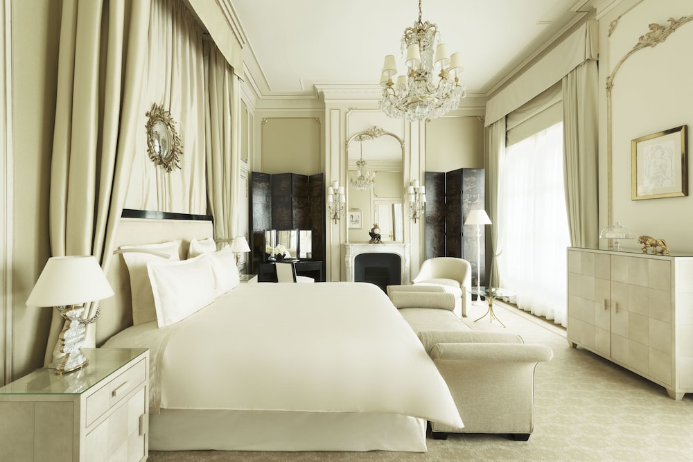 Ritz Paris 11/86