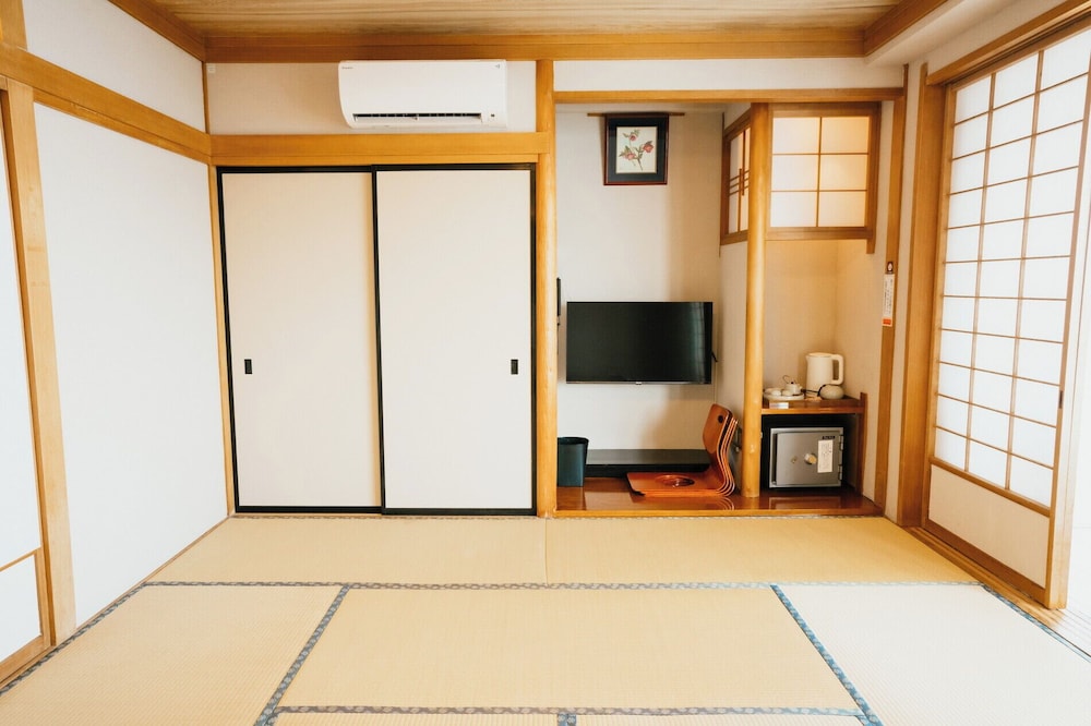 Hiromi Onsen Hotel 49/60