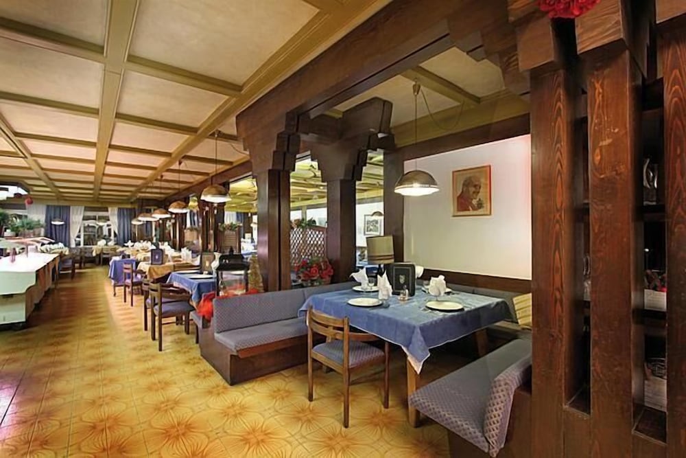 HOTEL IL CAMINETTO 25/44