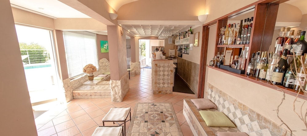 Private Hotel 7/50