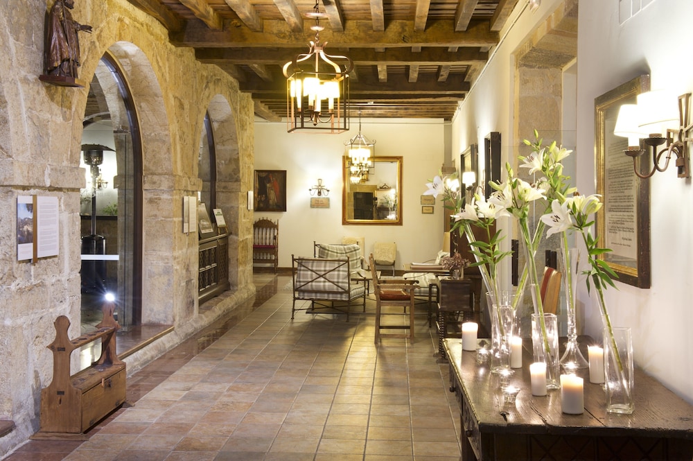 Parador De Cangas De Onis 54/73