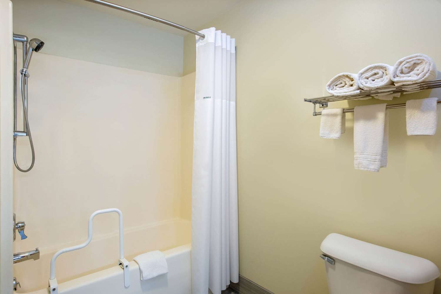 Americinn By Wyndham Jefferson 19/20