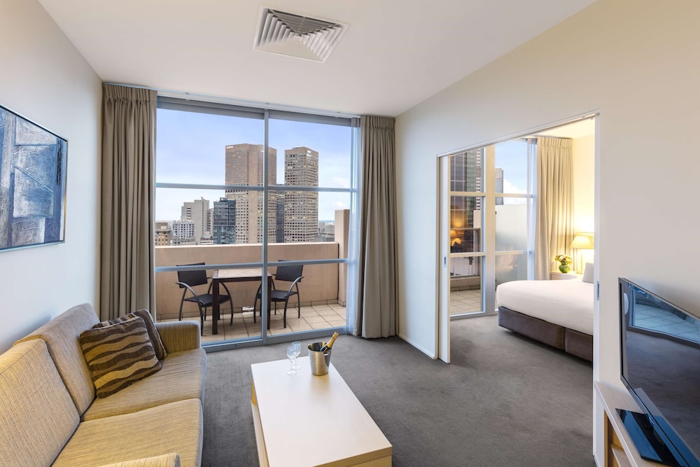 Oaks Melbourne on Lonsdale Suites, Melbourne City Centre, Melbourne 42/71