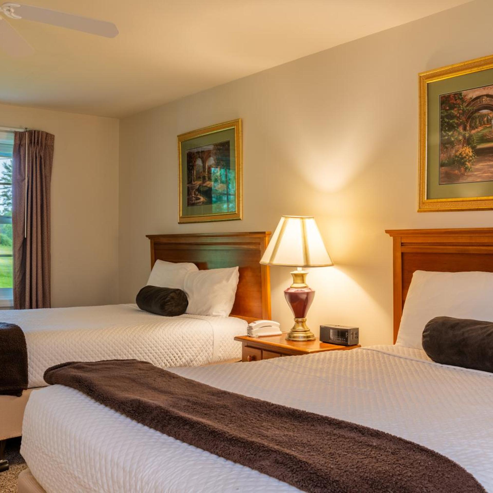 2 Bedrooms, Town House