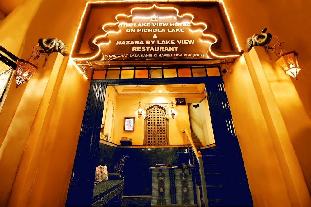 The Lake View Hotel – On Lake Pichola 25/50