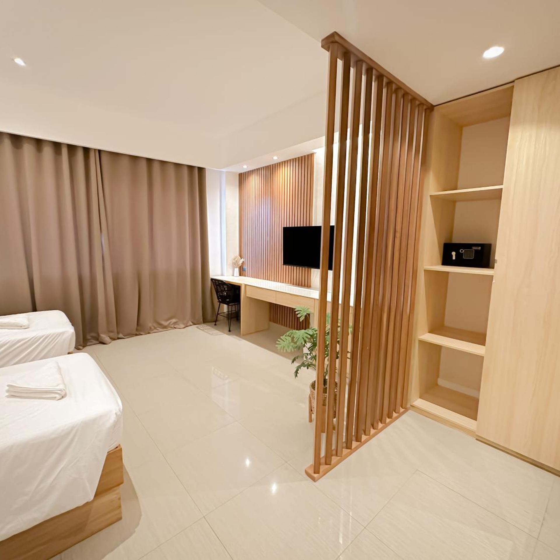 Leux Hotel 16/40