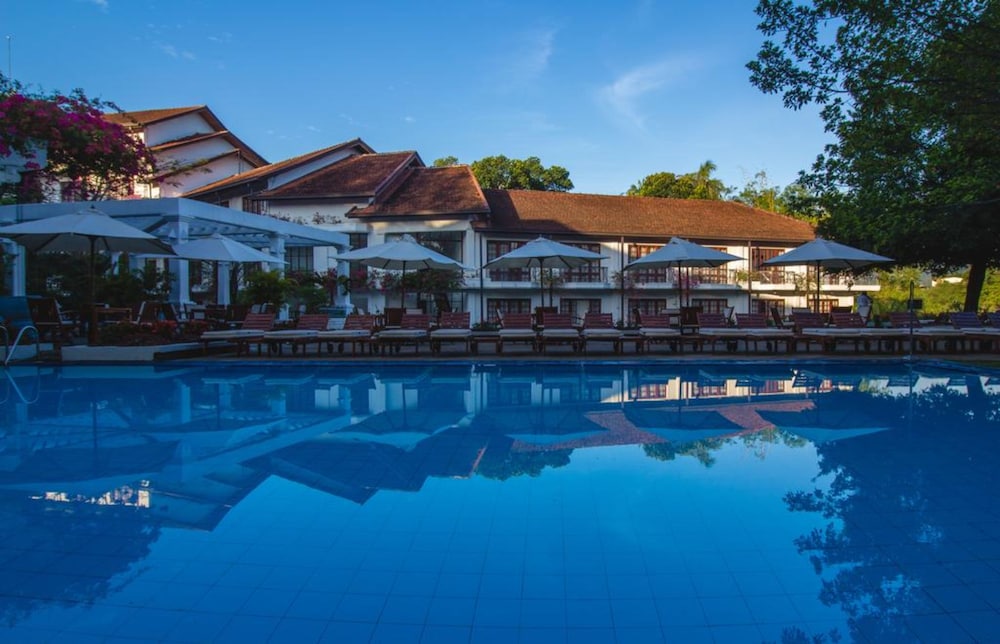 Mahaweli Reach Hotel in KANDY
