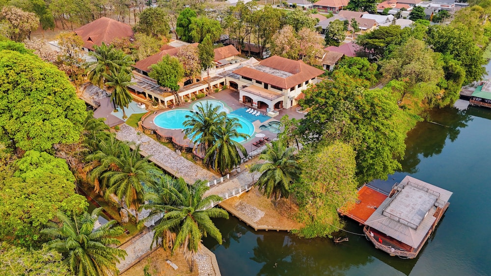 Pung Waan Resort Spa 46/50