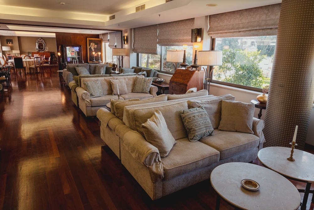 Mati Hotel 38/53