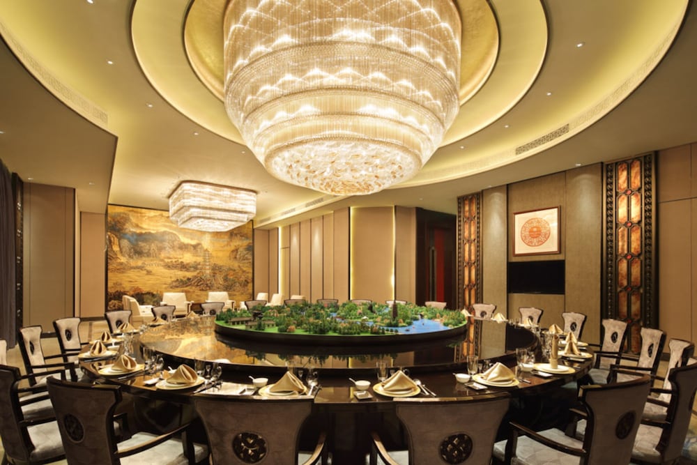 Fuyang Wanda Realm Hotel 6/18