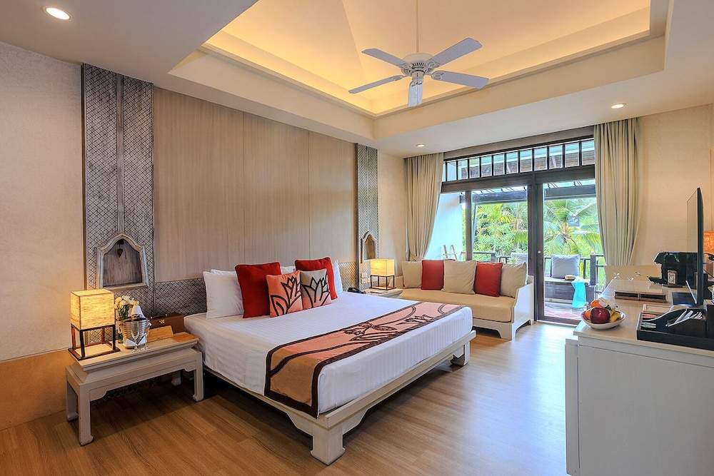 MELATI BEACH RESORT AND SPA 28/69