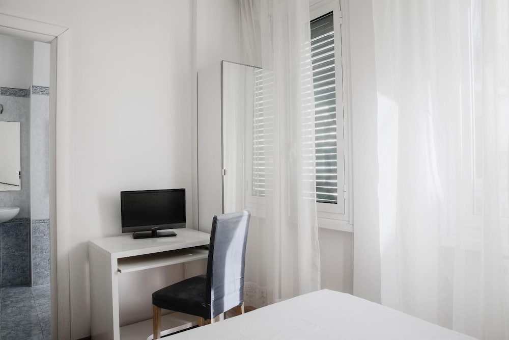 Hotel Cantoria 38/56