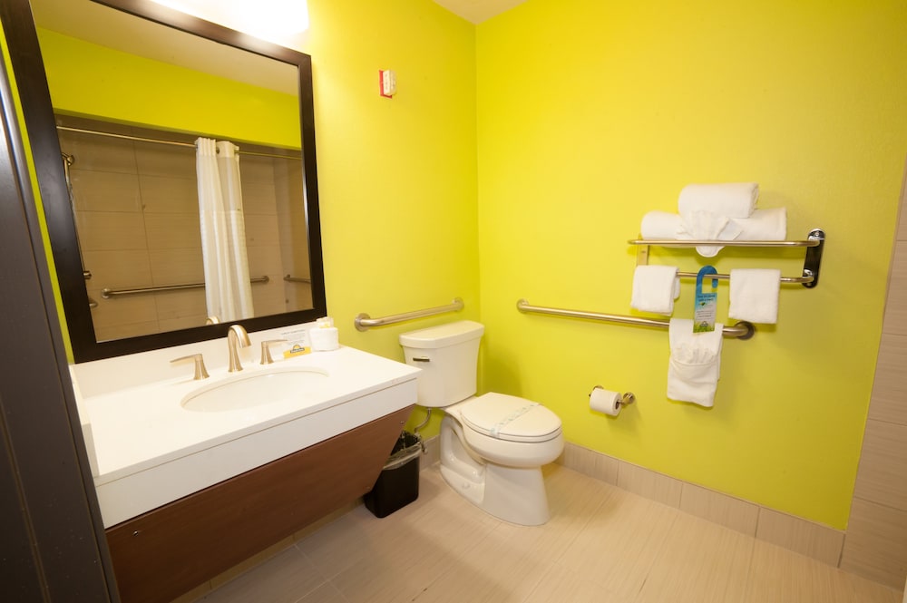 Arya Inn & Suites Farmers Branch 6/19