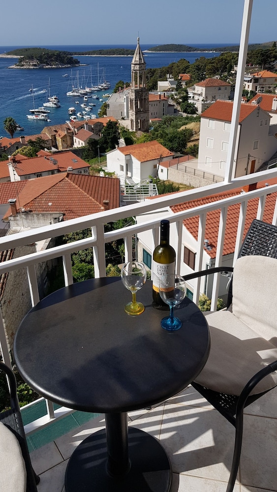 Bocin Rosso Apartments 37/50