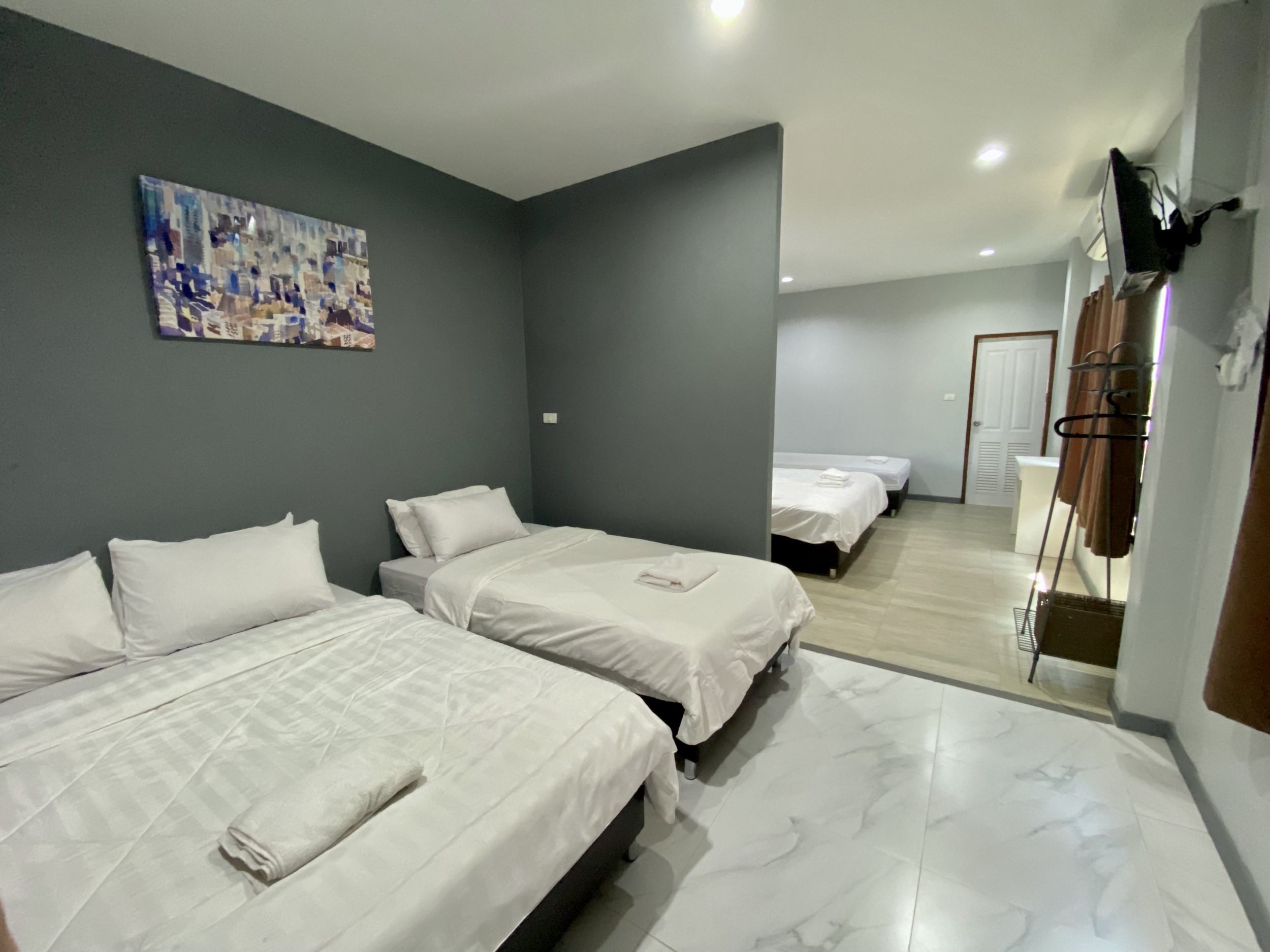 4 Bedrooms, Pool, Villa