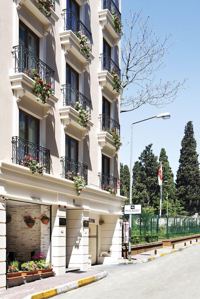Belle Maison Hotel Residence 3/33