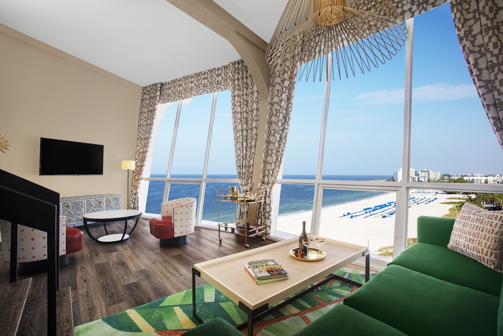 Bellwether Beach Resort 37/54