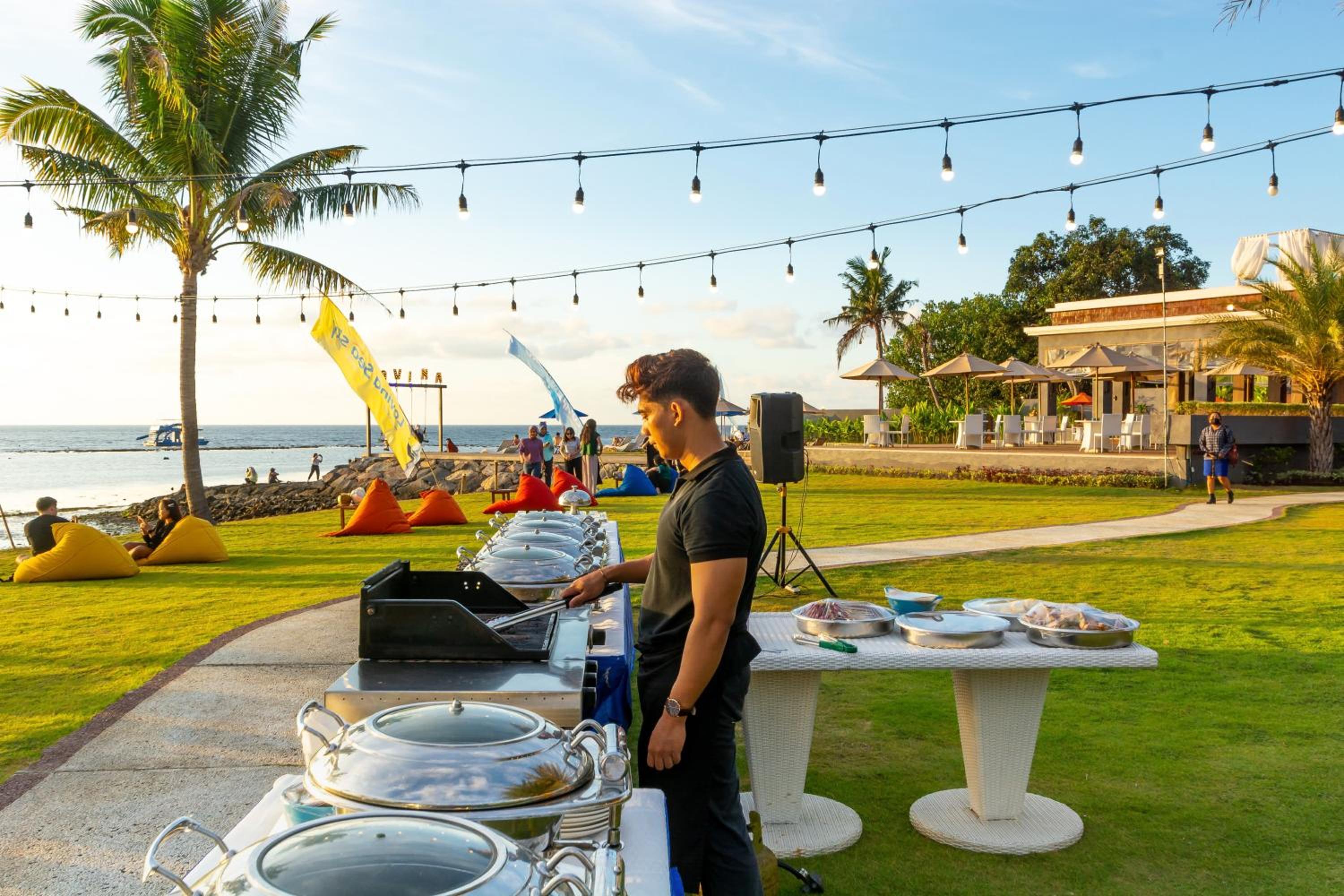 Lovina Beach Club And Resort 53/64