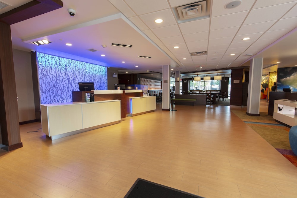 Fairfield Inn And Suites By Marriott Atlanta Woodstock 9/39
