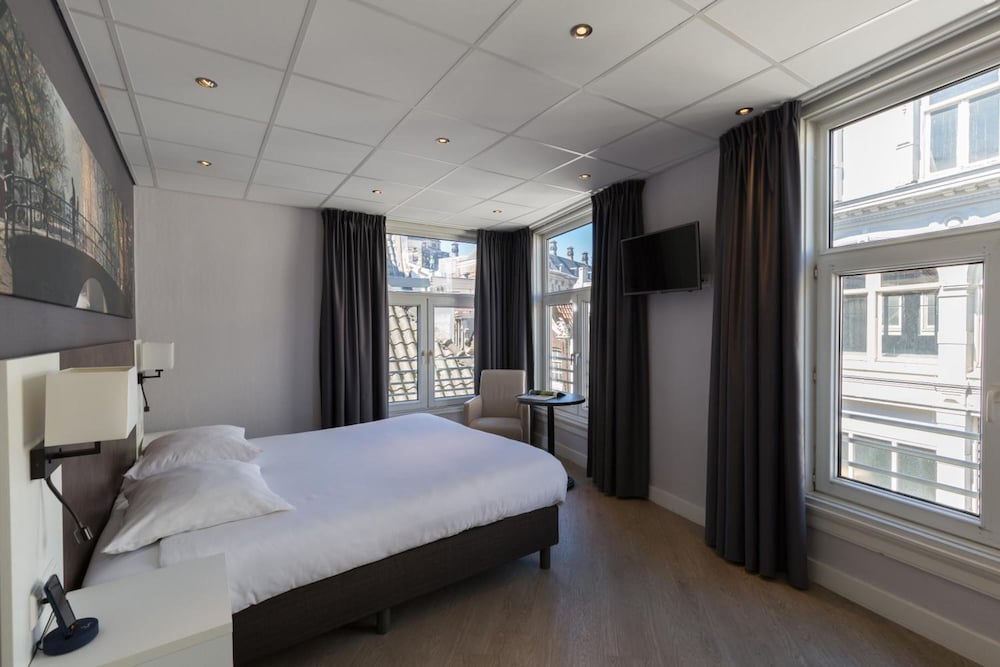 Hotel Amsterdam - De Roode Leeuw 13/59