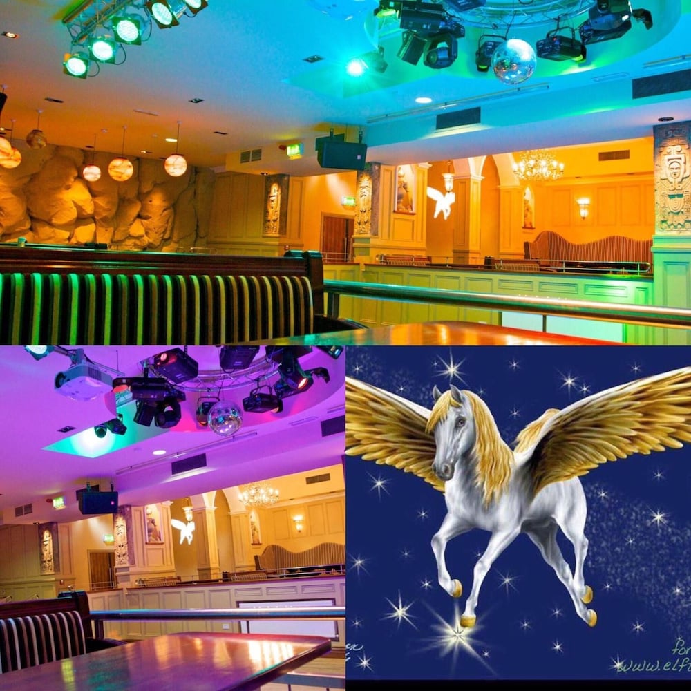 Kilford Arms Hotel 2/30