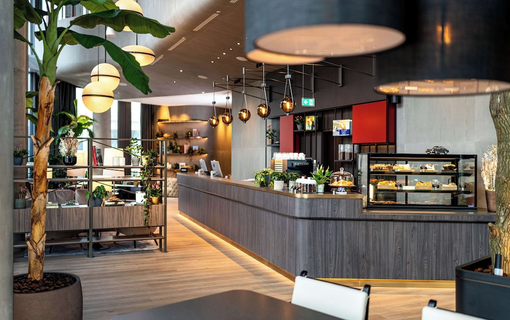 Radisson Blu Hotel at Porsche Design Tower Stuttgart 38/50