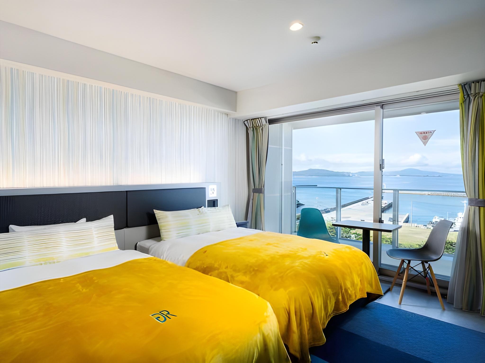 Semi Room, 2 Semi Double Beds, Ocean View, Smoking