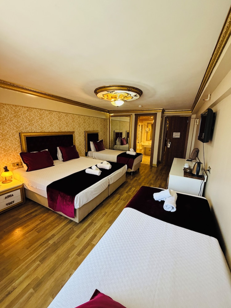Marmara Deluxe Hotel 33/72