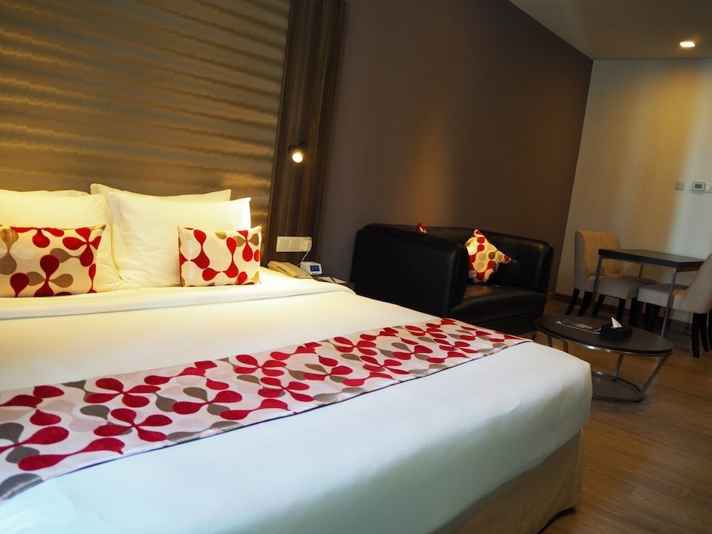Ramada Suites by Wyndham Kuala Lumpur City Centre 12/64