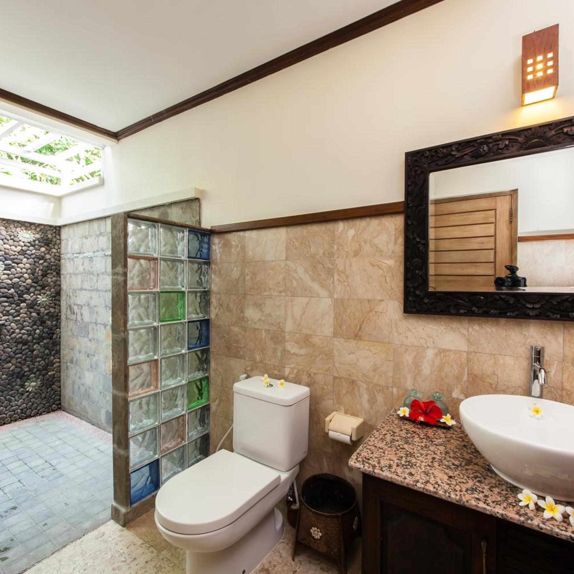 BLUE MOON VILLAS 53/55