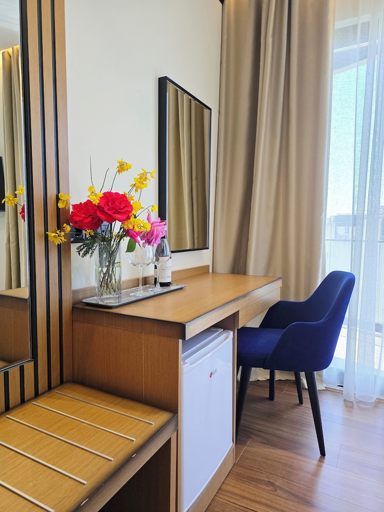 Valza Boutique Hotel 10/64