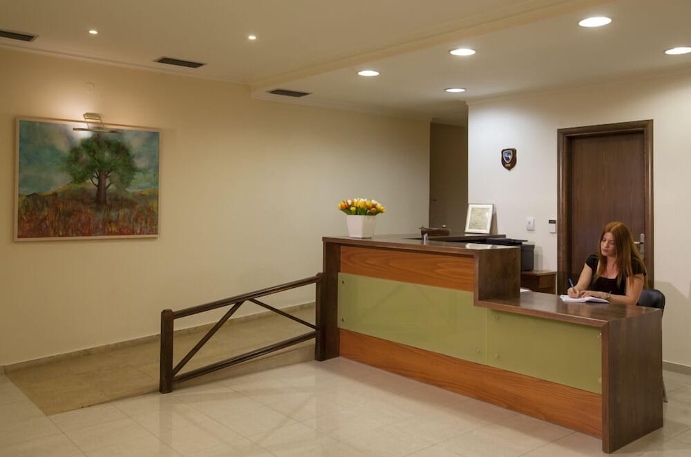 KYNISKA HOTEL 5/30